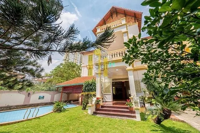 Biệt Thự Sân Vườn – Hồ Bơi Đường Nguyễn Văn Hưởng - Khuôn Viên 500M2