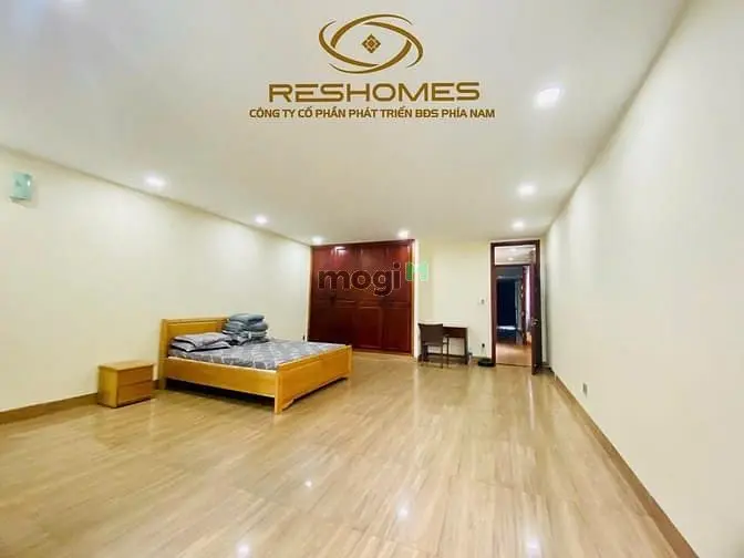 Cho Thuê Nhà Nguyên Căn 1T4L Full Nội Thất Có Thang Máy Ngay Cv 30/4