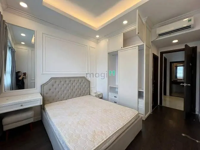 Cho Thuê Căn Hộ Richstar, Dt 93M2, 3Pn, Nt Cơ Bản, Giá 15.5Tr/Th.