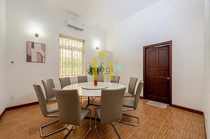 Biệt Thự Sân Vườn – Hồ Bơi Đường Nguyễn Văn Hưởng - Khuôn Viên 500M2