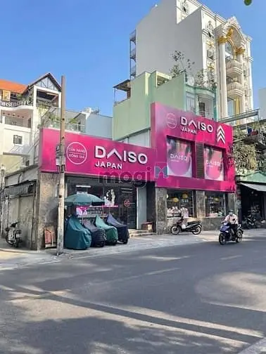 Mặt Tiền 17M- Nhà Hàng Cafe - Ngay Trung Tâm Quận 3. Kc: Trệt 1 Lầu