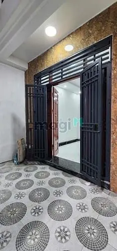 Nhà Mới Ở Ngay Phố Hồng Mai 5 Tầng 40M2 - Ô Tô Cách Nhà 15M - 8,9 Tỷ