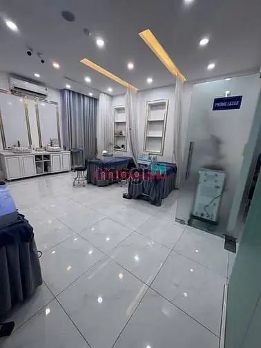 Cho Thuê Spa Mt Ngang 12M - Nguyễn Đình Chiểu, Q1. Kc: Trệt 3 Lầu