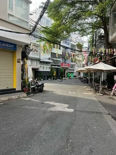 Bán Nhà Hxh 20M Sát Mặt Tiền Thành Thái P12 Q10 4.2X16M 5 Tầng Chỉ 20T