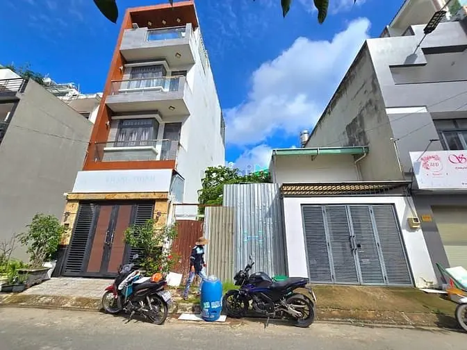 6067249 ảnh đại diện 1