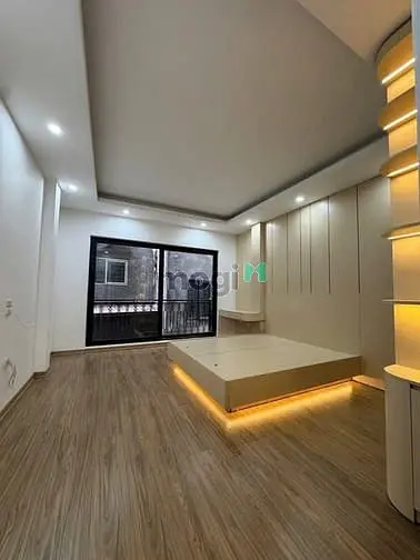 Bán Nhà 6 Tầng Thang Máy Phố Văn Chương , Đống Đa , 36M2 , Mt 4M