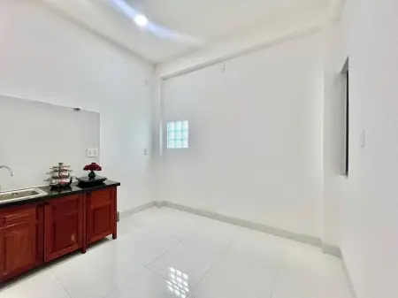 Phòng Mới Xây Full Tiện Nghi Ngay Bờ Kè Hoàng Sa