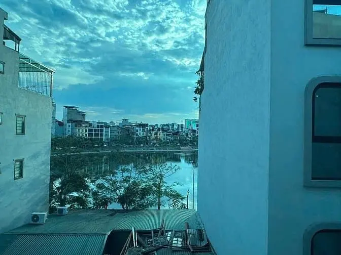 Bán Nhà Lô Góc Mặt Ngõ Kinh Doanh Phố Trần Quý Cáp - Ô Tô Đỗ Cửa 10,Tỷ