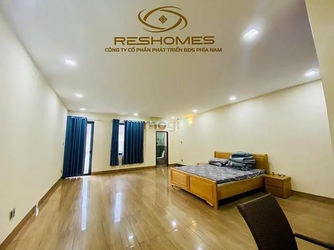 Cho Thuê Nhà Nguyên Căn 1T4L Full Nội Thất Có Thang Máy Ngay Cv 30/4