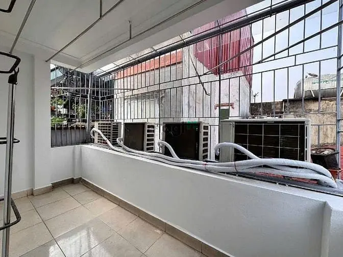 Nhà Mới Ở Ngay Phố Khâm Thiên Đống Đa - 5 Tầng 25M2 , Mt 4 M - 8,9 Tỷ