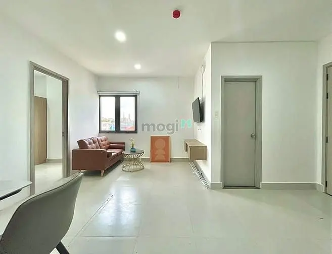 2 Phòng Ngủ - Phan Đăng Lưu - Ngay Chợ Bà Chiểu