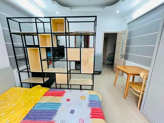 Căn Hộ Full Nội Thất Máy Giặt Riêng-Cửa Sổ Thoáng Ngay Vinhome Park