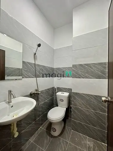 Phòng Trọ Cho Thuê - Giá Rẻ - Vị Trí Ngay Hàng Xanh