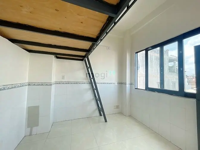 Phòng Trọ Cho Thuê - Giá Rẻ - Vị Trí Ngay Hàng Xanh