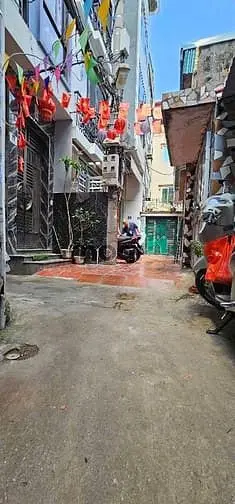 Bán Nhà 5 Tầng 32M2 Mới Đẹp Ở Ngay - Khương Thượng Đống Đa - 8,5 Tỷ