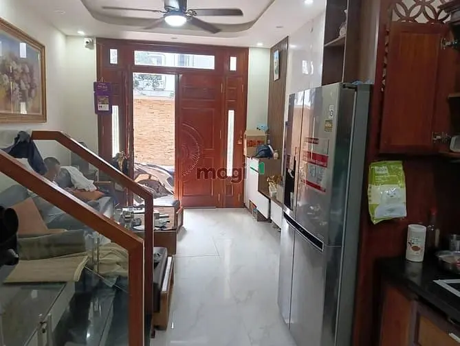 Bán Nhà 38M2X 5 Tầng Ngõ Phố Nguyễn Văn Cừ ,Giá 7,6 Tỷ.