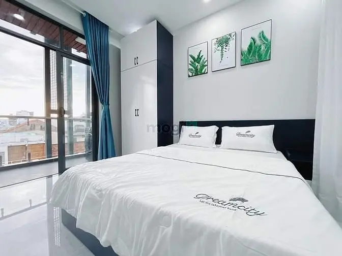 Căn Hộ Cho Thuê Ngay Hàng Xanh - Tiện Đi Quận 1 - Ngay Huỳnh Mẫn Đạt