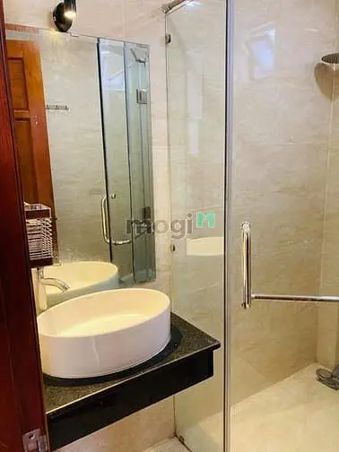 Phòng Rộng Rãi Ban Công & Cửa Sổ Tại Nguyễn Văn Đậu Bình Thạnh