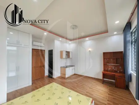 Khai Trường Phòng Ban Công Đường Phạm Hùng Nối Dài