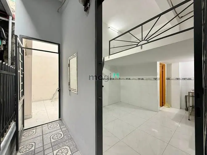 Nhà Hẻm Xe Hơi, Đường Thới An 13, Dt:5X20M, Trệt, 3Lầu, 5Pn, S.thượng