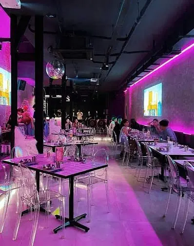 Cafe - Pub Mt 102 Sương Nguyệt Anh, Q1. Dt: 8X22M, Kc: Trệt 1 Lầu