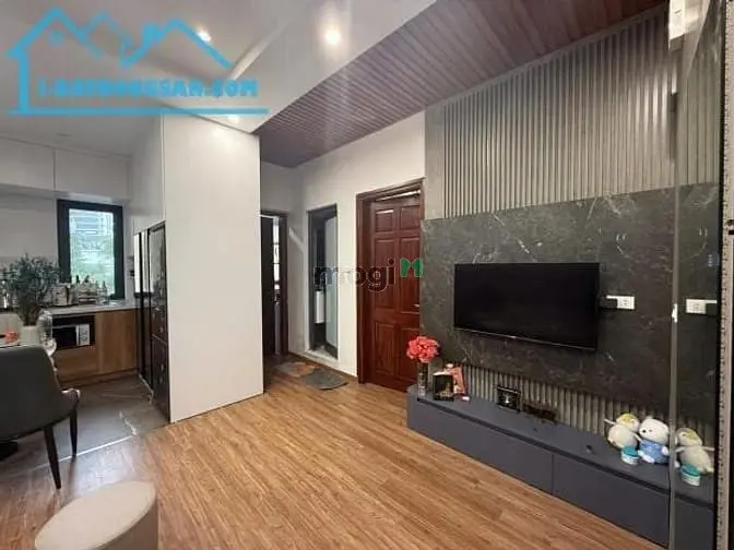 Cho Thuê Nhà Biệt Thự Ngõ 4 Dương Đình Nghệ 100M X 4T