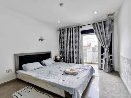 Căn Hộ 1 Phòng Ngủ Tách Bếp Ban Công 45M2 - Máy Giặt Riêng - Khu Etown Cộng Hoà Tân Bình