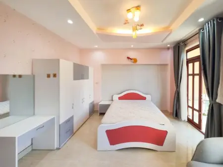 Phòng Mới Siêu Xinh – Ban Công Cửa Sổ Siêu To