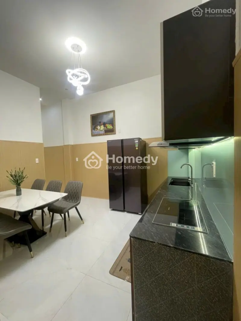 Bán Nhà 2 Tầng Đẹp - Đường Ô Tô - Gần Biển, Sân Bay - Full Nội Thất Cao Cấp