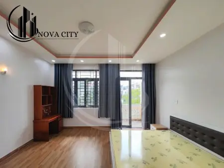 Khai Trường Phòng Ban Công Đường Phạm Hùng Nối Dài