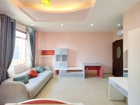 Phòng Mới Siêu Xinh – Ban Công Cửa Sổ Siêu To