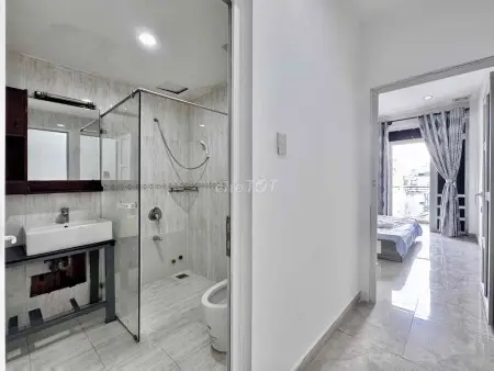 Căn Hộ 1 Phòng Ngủ Tách Bếp Ban Công 45M2 - Máy Giặt Riêng - Khu Etown Cộng Hoà Tân Bình