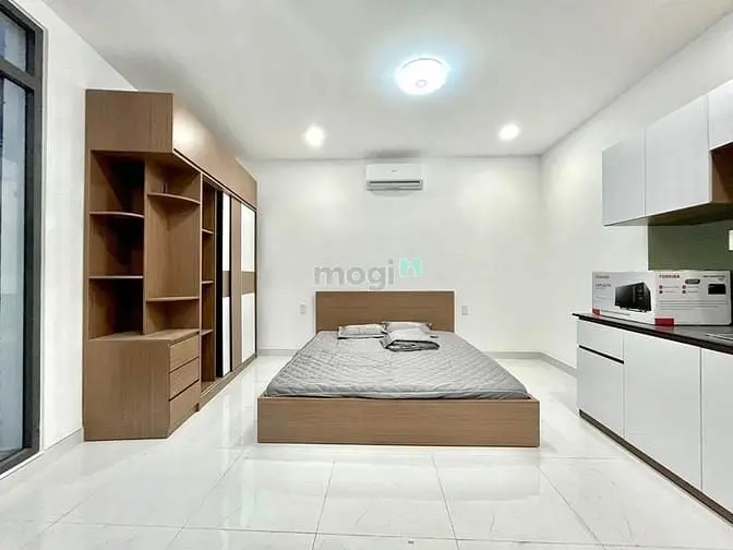 Căn Hộ Cao Cấp - Bancol Siêu Thoáng Ngay Cv Hoàng Văn Thụ- Cộng Hoà