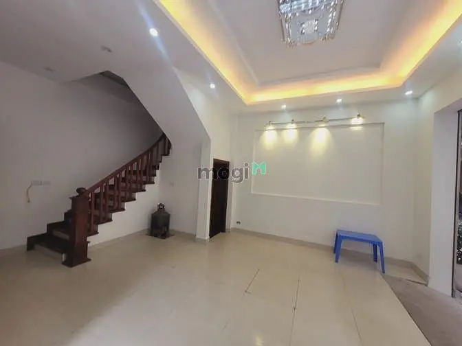 Siêu Phẩm Phố Vương Thừa Vũ, Ô Tô, Kd, Lô Góc 40M2, Mt 4.8M, 15 Tỷ.