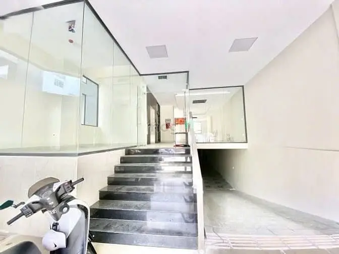 Cho Thuê Tòa Nhà 57A Hồ Hảo Hớn – Góc 2 Mặt Tiền, Cao Tầng Hiện Đại