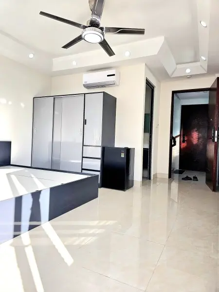 Cho Thuê Căn Hộ Dịch Vụ Cao Cấp - Vị Trí Vàng Trên Đường Lê Quang Định!