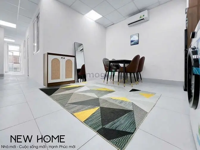 Căn Hộ 2 Phòng Ngủ Riêng Diện Tích Rộng - Ngay Phổ Quang - Sân Bay