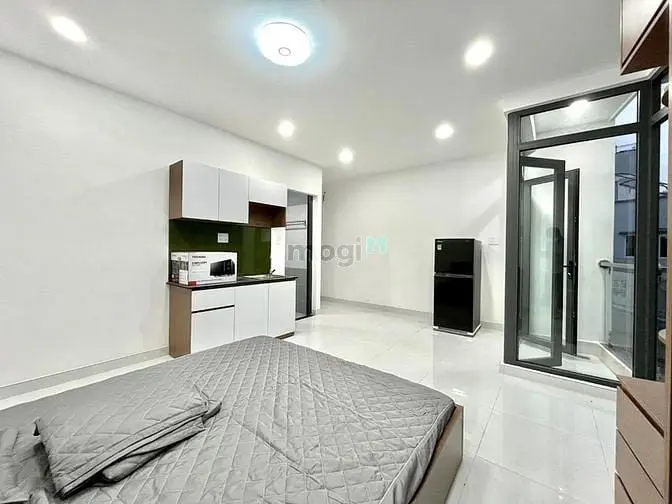 Căn Hộ Cao Cấp - Bancol Siêu Thoáng Ngay Cv Hoàng Văn Thụ- Cộng Hoà