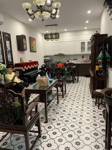 Âu Cơ – Tây Hồ - Ô Tô – 79 M2 – 4 Tầng – Mt 4.7 M – Giá 20.9 Tỷ.