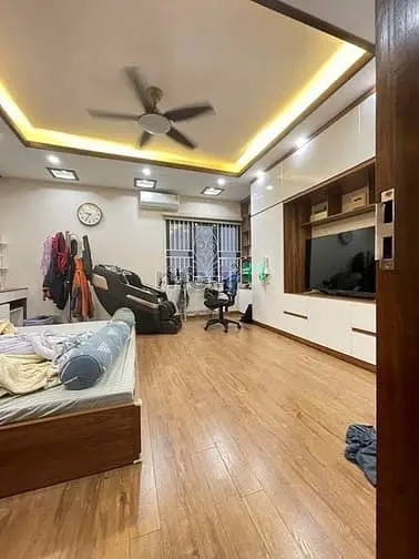 Nhà Đẹp Ở Ngay Phố Đặng Tiến Đông 5 Tầng 49M2, Mt 5,6M, 12 Tỷ