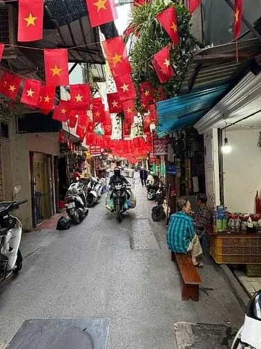 Bán Nhà Phố Văn Chương 5 Tầng 43M2, Mt 3.4M, 2 Mặt Ngõ Kinh Doanh