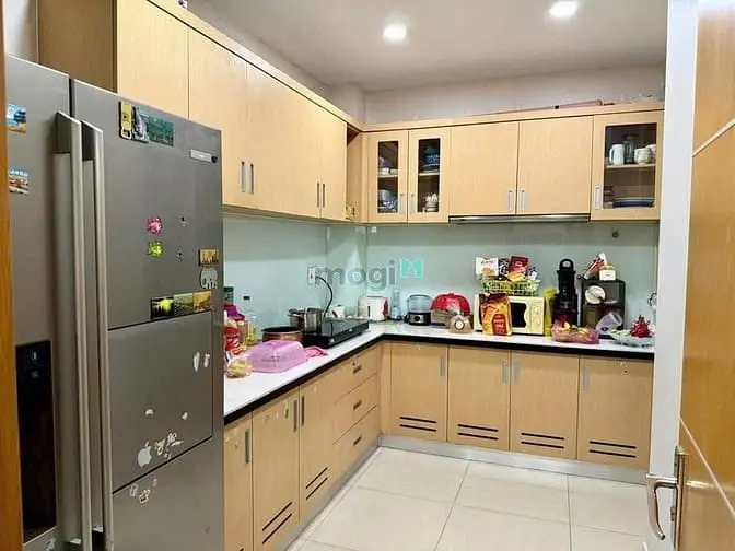 Bán Chcc Him Lam Chợ Lớn 90M 2Pn2Wc Có Sổ Hồng Lầu Thấp Hợp Với Ng Già