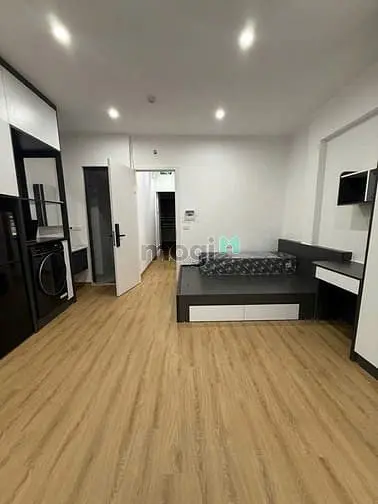 Căn Hộ Dịch Vụ 57M2 , Mt 4.6M, 10 Phòng Khép Kín, Phố Đê La Thành