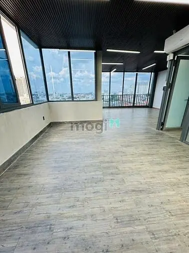 Văn Phòng Thảo Điền, Quận 2 - View Landmark 81 (70M2). Giá Chỉ 35Tr/Th