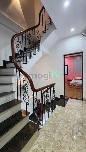 Bán Nhà Vị Trí Đẹp Phố Phương Mai 4 Tầng, 41M2, Mt 4M , 13,5 Tỷ