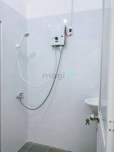 Căn Hộ Cao Cấp 2Pn Full Nội Thất - Ban Công - Ngay Bạch Đằng -Sân Bay