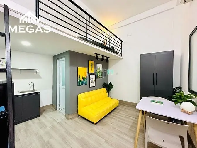 Căn Hộ Đẩy Đủ Nội Thất - Rộng 30M2 , Gác Cao - Trường Sơn - Sân Bay