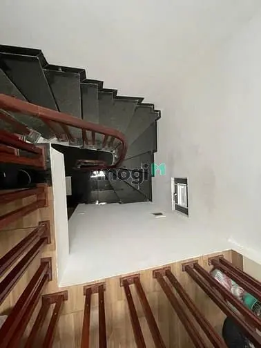 Nhà Đẹp Ở Ngay Phố Đặng Tiến Đông 5 Tầng 49M2, Mt 5,6M, 12 Tỷ