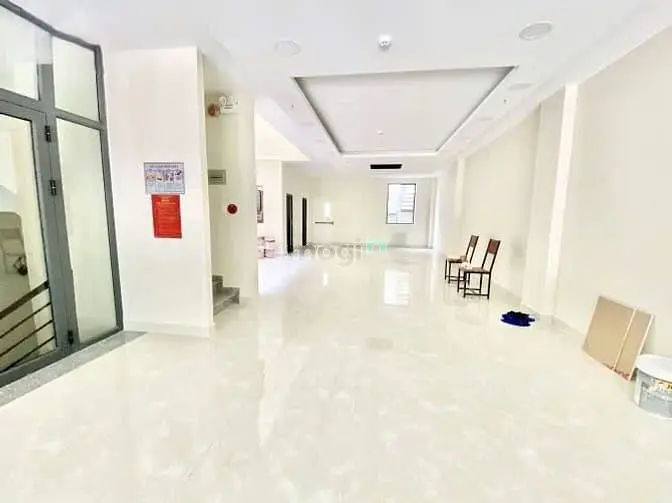 Cho Thuê Tòa Nhà 57A Hồ Hảo Hớn – Góc 2 Mặt Tiền, Cao Tầng Hiện Đại