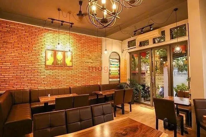 Cho Thuê Nhà Nguyên Căn Trường Sa – Căn Góc 2 Mặt Tiền, Trống Suốt